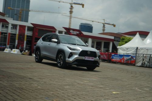 Hemat hingga Rp 49 Juta, Ini Spesifikasi Yaris Cross Hybrid Termurah