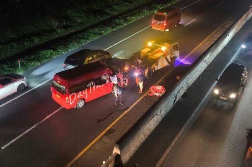 Diduga Tak Jaga Jarak, Sopir Travel Tewas di KM 81 Tol Cipularang