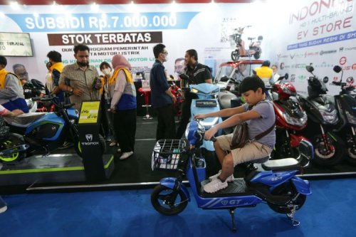 Alasan Menkeu Purbaya Upayakan Insentif Kendaraan Listrik