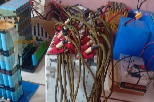 Jangan Kaget, Kapasitas Baterai Motor Listrik Turun Seiring Pemakaian