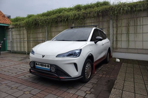 Ketika Mobil Listrik Neta V II Disulap Jadi Rally Look