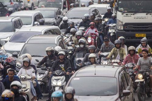Belajar dari Lampu Merah: Ingat Kalau Anda Saja Pernah Menerobos