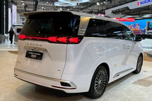 Curhat Pengguna Denza D9 Pakai MPV Listrik Selama Dua Bulan
