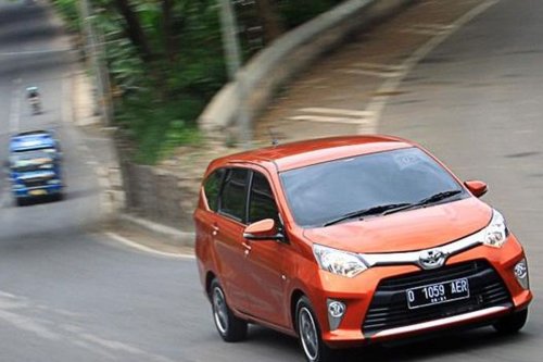 Body Roll Pada Mobil Ground Clearance Tinggi: Aman atau Bahaya?