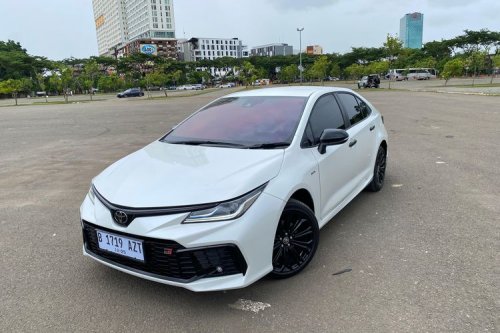 Toyota, Toyota Corolla Altis, Toyota GR Corolla, Impresi Berkendara Toyota Corolla Altis GR HEV