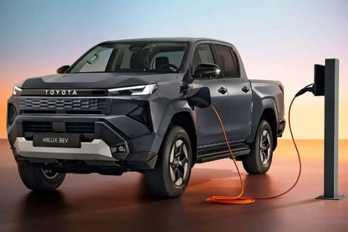 Toyota, Toyota Hilux EV Meluncur, Jarak Tempuh 240 Km