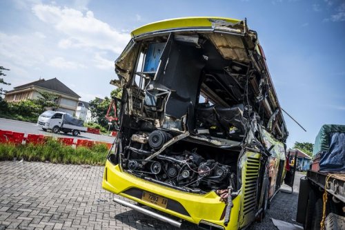 Resmi, Kemenhub Bekukan Izin PO Cahaya Trans