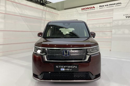 Honda Step WGN Hibrida, Penurunan Penjualan Motor