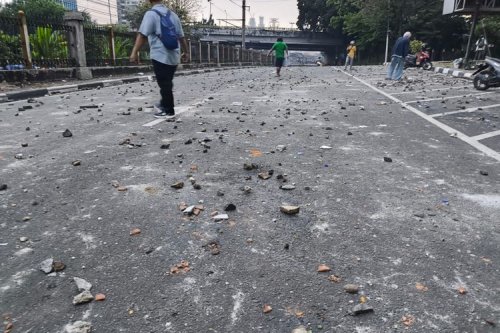 Imbas Demo di DPR, Lalu Lintas Tol Dalam Kota Dialihkan Sementara