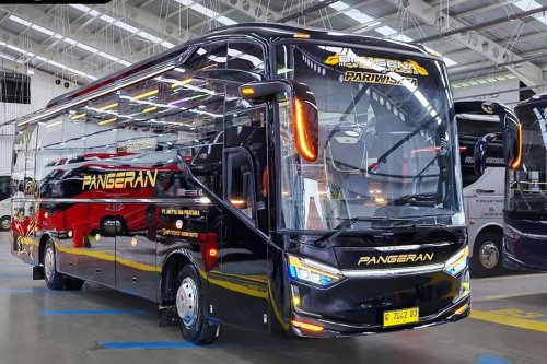 PO Pangeran Rilis Bus Pariwisata Baru Model Single Glass