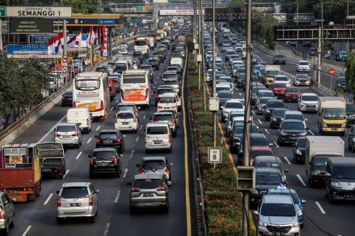 Pakar Menilai Aturan Bebas Gage Mobil Listrik Perlu Dikaji Ulang