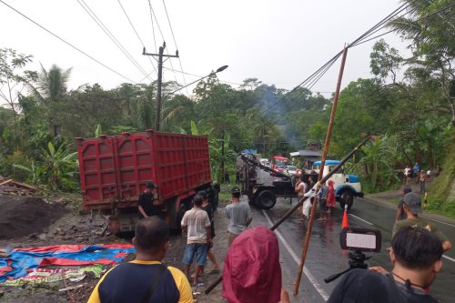 Tiga Penyebab Truk Mengalami Rem Blong