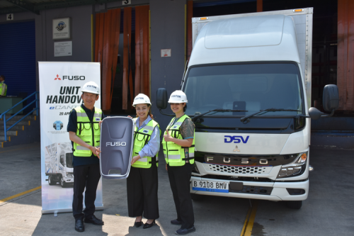 Truk Listrik eCanter Bisa Disewa, Biaya mulai Rp 35 Juta per Bulan