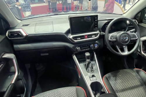 Rocky Hybrid vs Tiggo Cross CSH: Duel SUV Hybrid Ringkas