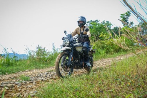 Perbandingan Triumph Scrambler 400 X dan Royal Enfield Himalayan 450