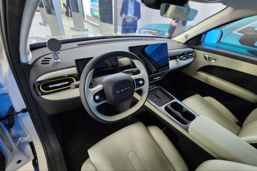 Chery QQ Terlahir Kembali: jadi Listrik Futuristik
