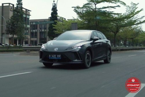 MG, Diva Cerita: Kenyamanan dan Kekurangan MG4 EV di Jalanan Jakarta