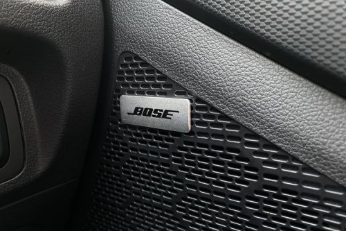 Speaker OEM dan Tuning: Rahasia Suara Mobil Berkualitas