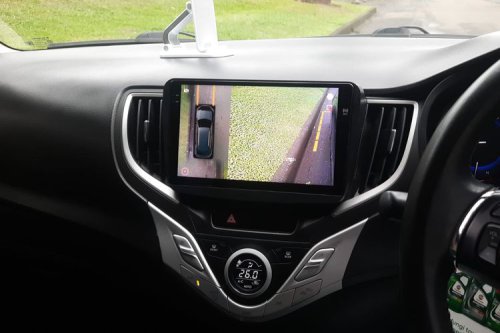 Jangan Asal Instal Aplikasi, Head Unit Mobil Bisa Bermasalah