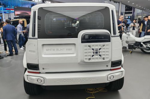 iCar V23 White Glint, Bukti SUV Boxy Listrik Bisa Tampil Modern