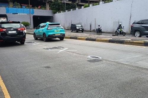 Hindari Kerusakan Pelek Akibat Jalan Berlubang, Begini Caranya