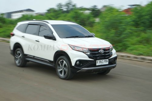 Toyota, Toyota Rush, Harga Pertamax Naik, Hitung Biaya Full Isi Bensin LSUV Toyota Rush dkk