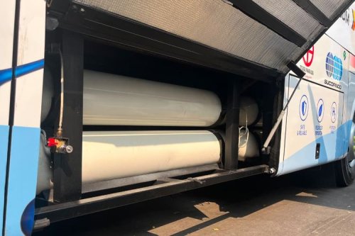Bus Hidrogen-Diesel Pertama DAMRI Meluncur, Emisi Diklaim Turun 60 Persen