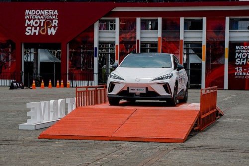Omoda O4 EV Vs MG 4 EV, Adu Hatchback Listrik Sporty dan Futuristis