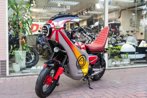 Monkey 125 Disulap K-Wins Jadi Motor Bosozoku Jepang