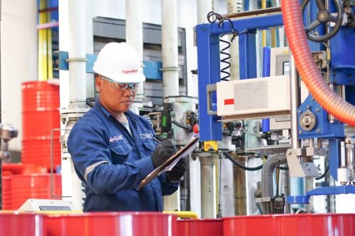 Pabrik ExxonMobil Cilegon Bisa Produksi 100 Juta Liter Oli per Tahun