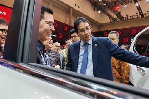 Purbaya Minta Toyota Pindahkan Produksi dari Thailand ke Indonesia