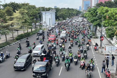 Prabowo, Prabowo Resmikan Potongan Ojol Jadi 8 Persen, Ini Respon Gojek & Grab