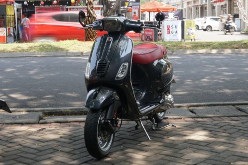 Tren Upsize Pelek Vespa Matik 2025: Dari Balap ke Gaya Hidup