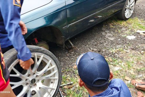 Pelek Penyok Usai Hantam Lubang Belum Tentu Jelek, Ini Penjelasannya