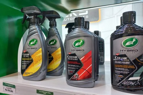 Pilihan Obat Ganteng untuk Mobil di IIMS 2026