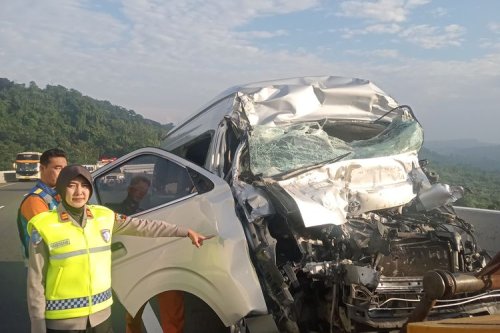 Mobil Tertimpa Besi di Tol Batang, Ini Bahaya Laten Truk ODOL