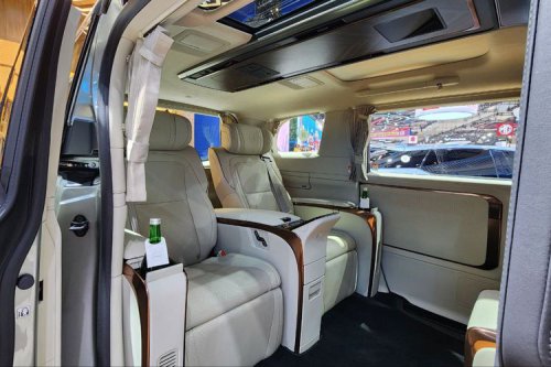 Semewah Apa MPV Premium Rp 2,8 Miliar yang Dilirik Hotman Paris