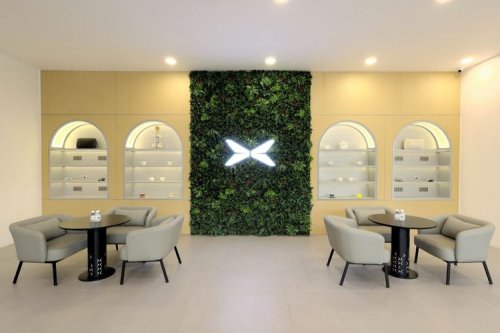 Xpeng Experience &amp; Service Center Surabaya, Terbesar di Indonesia