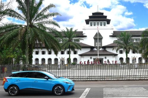 Setahun Pakai Home Charging: Pengalaman Konsumen di Jakarta