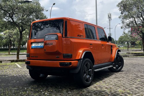 Uji Lengkap iCar V23: Ergonomi, Suspensi, dan Performa