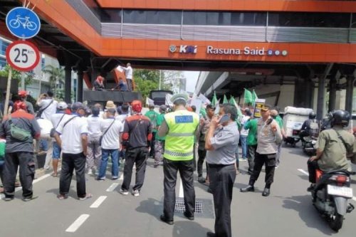 Ada Aksi Unjuk Rasa di Jalan Rasuna Said, Simak Rute Alternatifnya