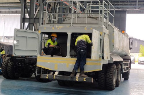 Daimler, Daimler dan Karoseri Sigma Perkuat Ekosistem Kendaraan Niaga Indonesia