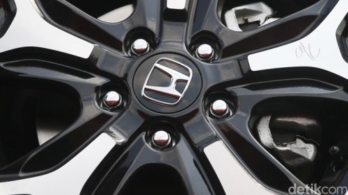 Honda Rugi Besar-besaran Gegara Mobil Listrik, Pertama dalam 70 Tahun