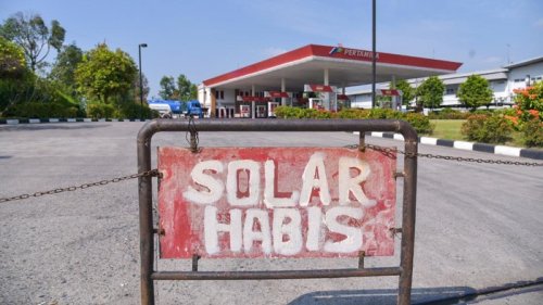 Operator Bus Masih Keluhkan Kelangkaan Solar di Sumatra, Bisa Antre Semalaman