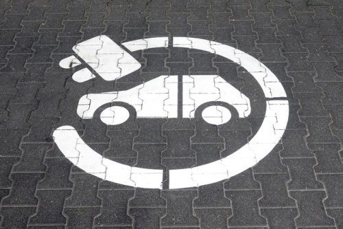 Invasi Mobil China, Penjualan Mobil Listrik Global Melonjak