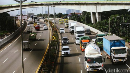Nasib Jadi Sopir Truk: Nyetir di Indonesia Siap-siap Jadi Tersangka