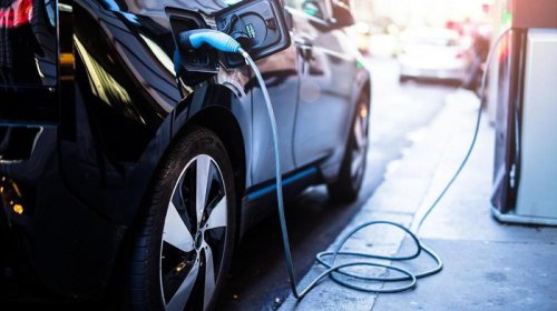 Penjualan Mobil Listrik di Indonesia Naik Terus, Gaikindo Justru Wanti-wanti