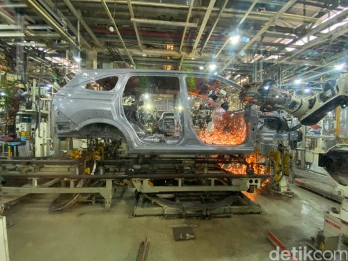RI Bisa Bikin Mobil Bahan Bakar Etanol, Alternatif saat Minyak Mahal