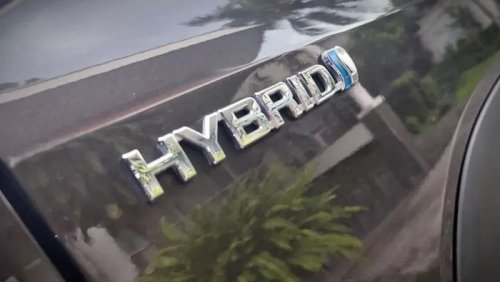 Habis Dipakai Long Weekend, Ini 10 Komponen Mobil Hybrid yang Perlu Diperiksa