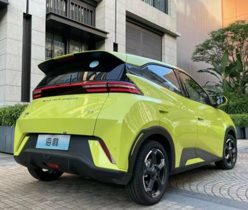 Puluhan Mobil Baru Meluncur Hari Ini di GIIAS 2025